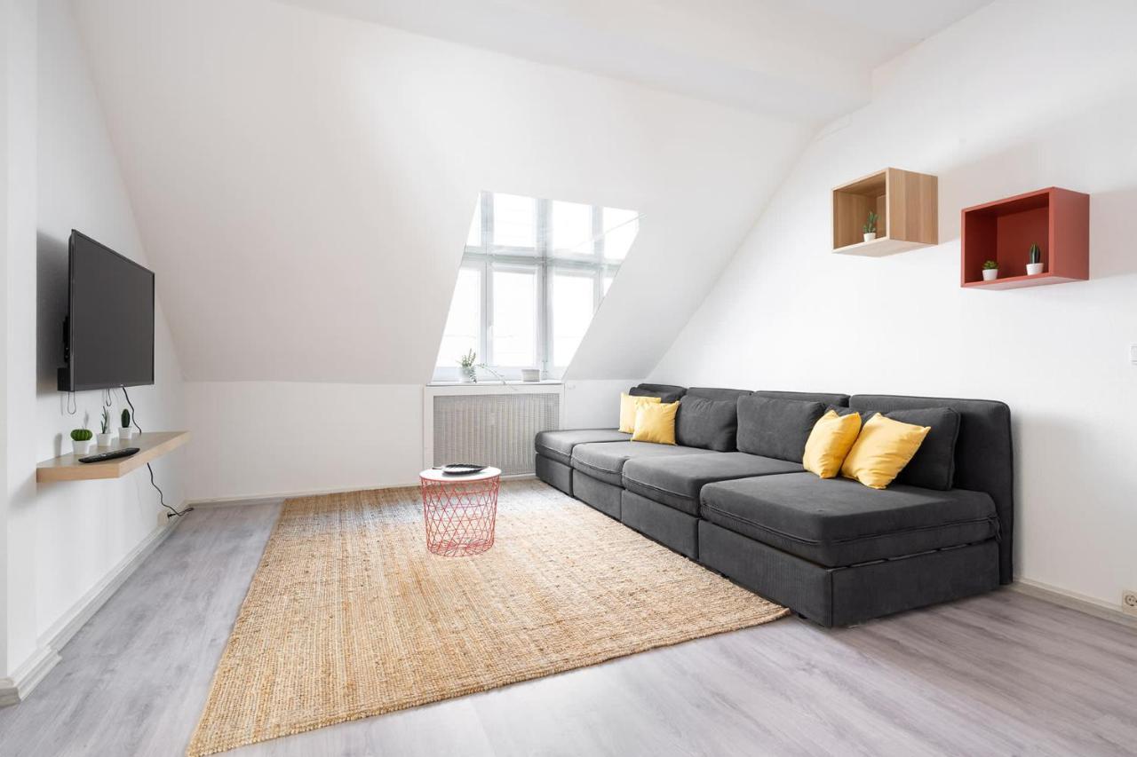 2 Bedroom Top Floor Apartment Direct On Marienplatz München Exteriör bild