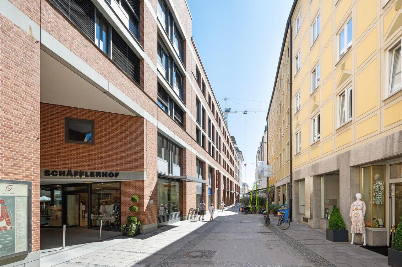 2 Bedroom Top Floor Apartment Direct On Marienplatz München Exteriör bild